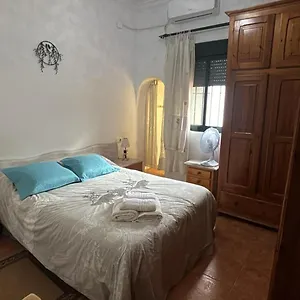 Habitación en casa particular Alborada Tres, Burguillos